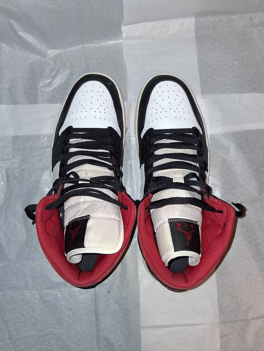 Jordan 1 Retro Sneakers, Size Men 13
